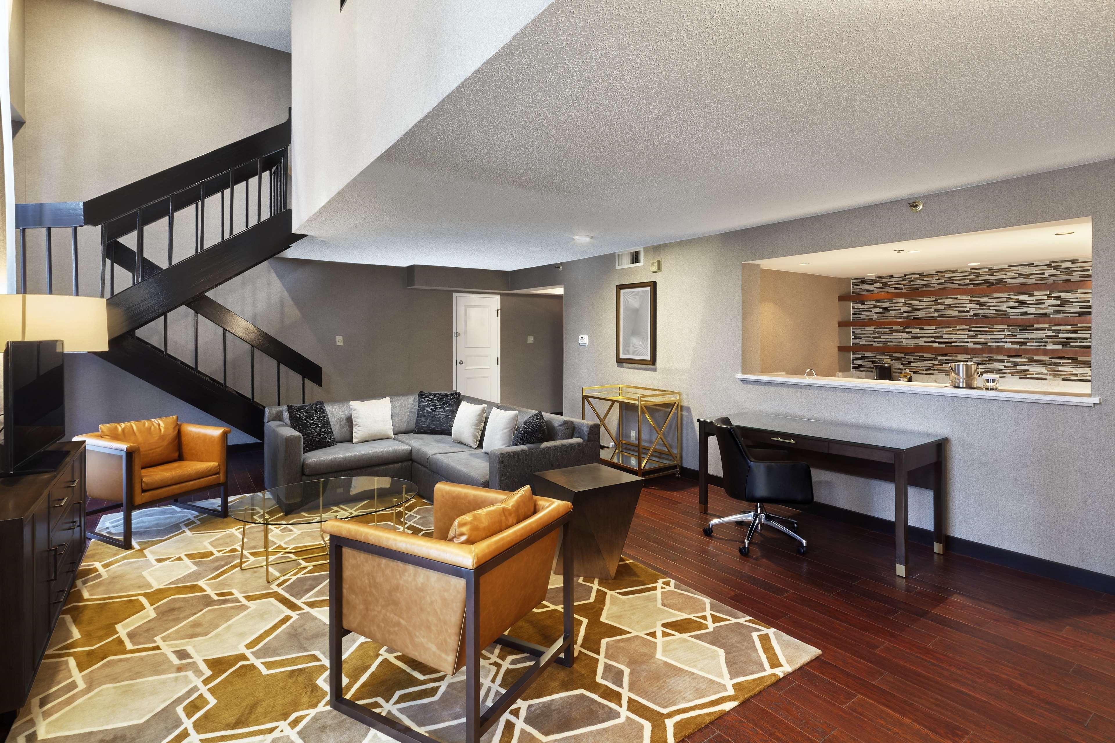 Doubletree By Hilton Dallas Near The Galleria Εξωτερικό φωτογραφία