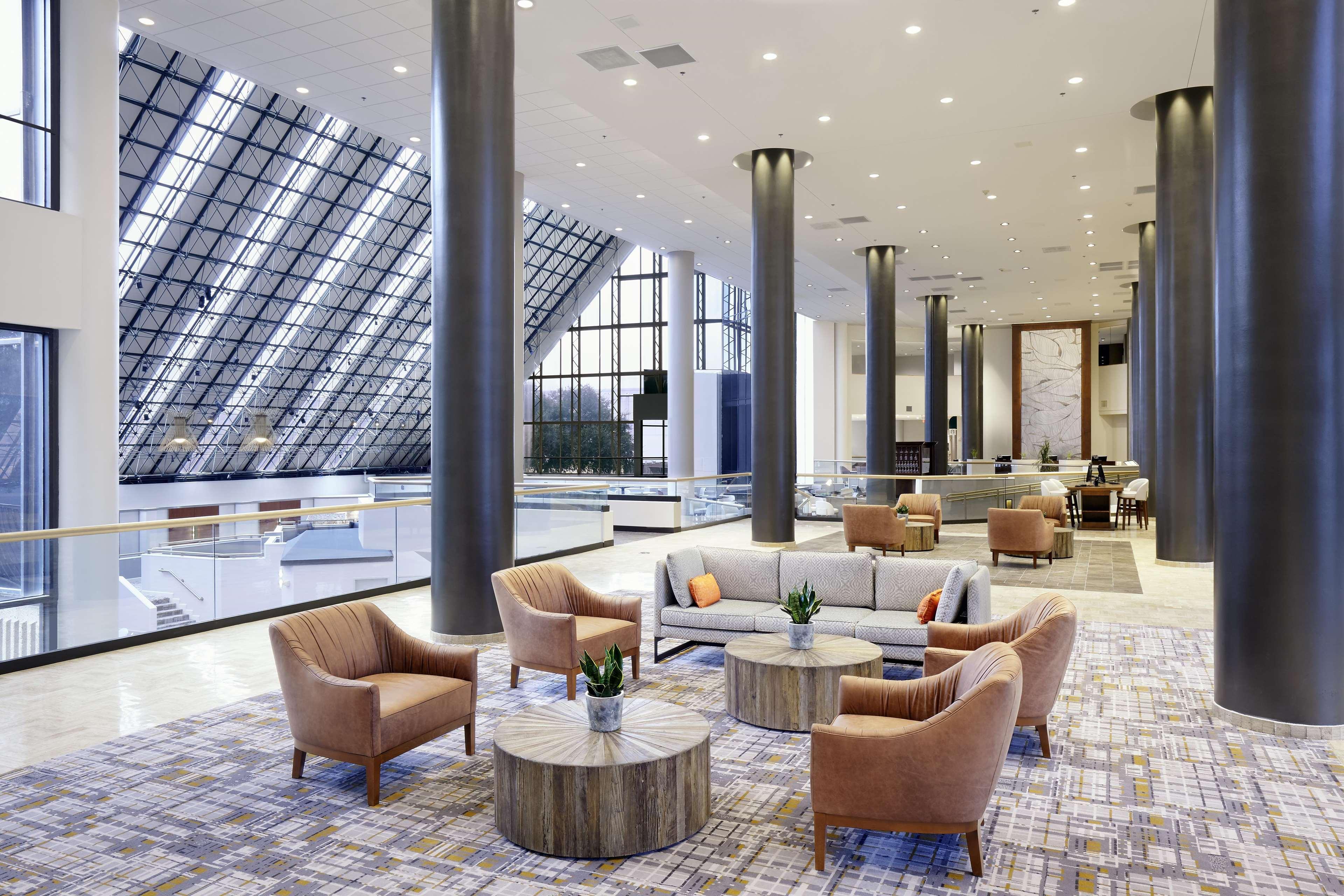 Doubletree By Hilton Dallas Near The Galleria Εξωτερικό φωτογραφία