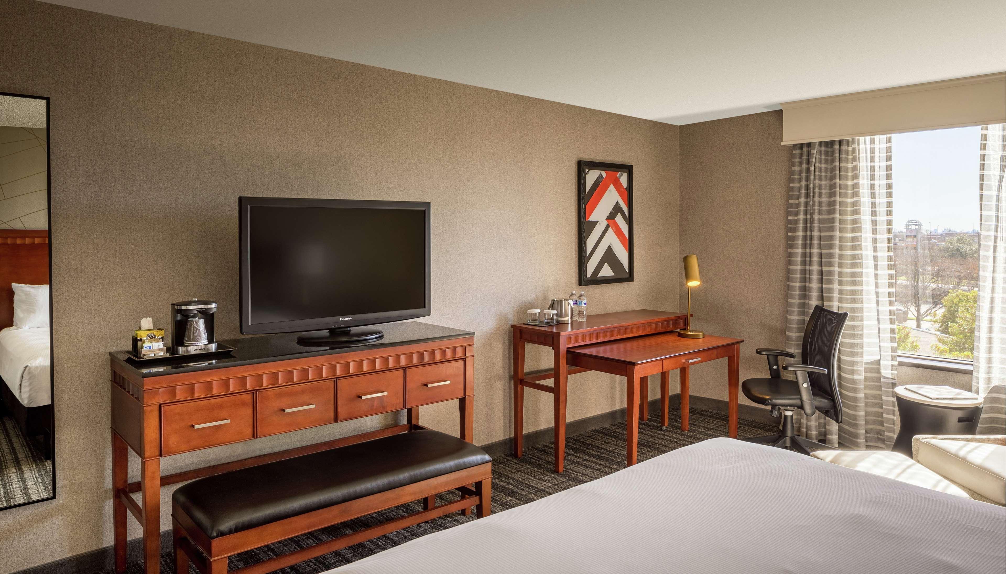 Doubletree By Hilton Dallas Near The Galleria Εξωτερικό φωτογραφία