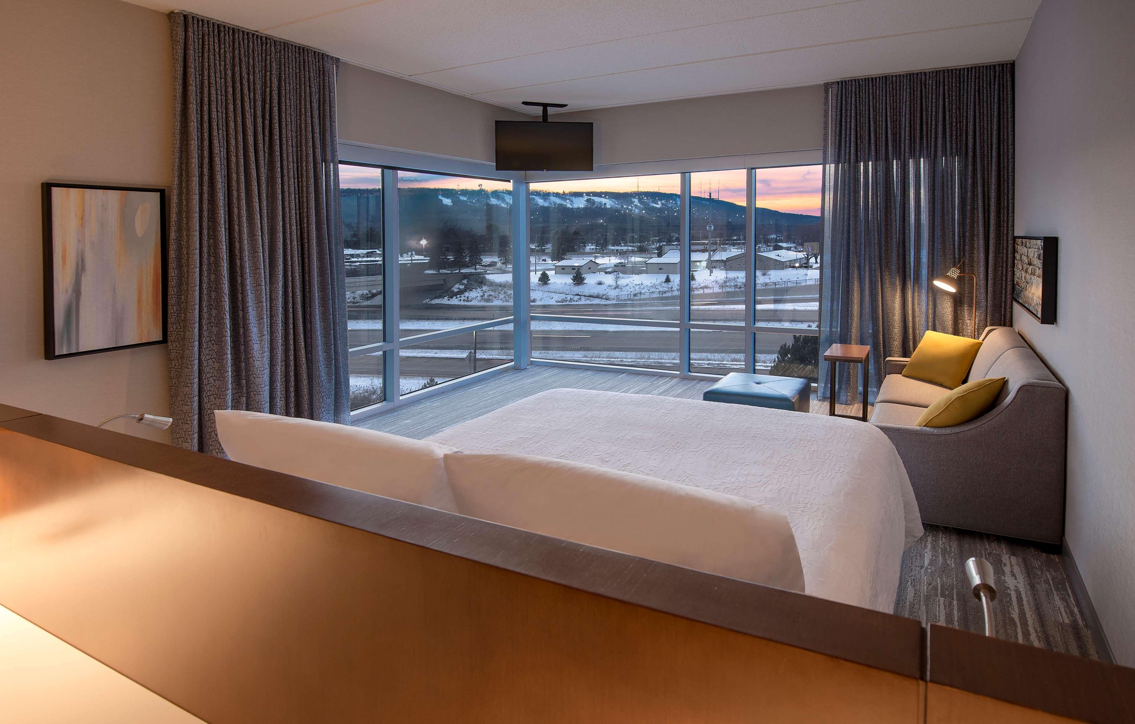 Doubletree By Hilton Dallas Near The Galleria Εξωτερικό φωτογραφία