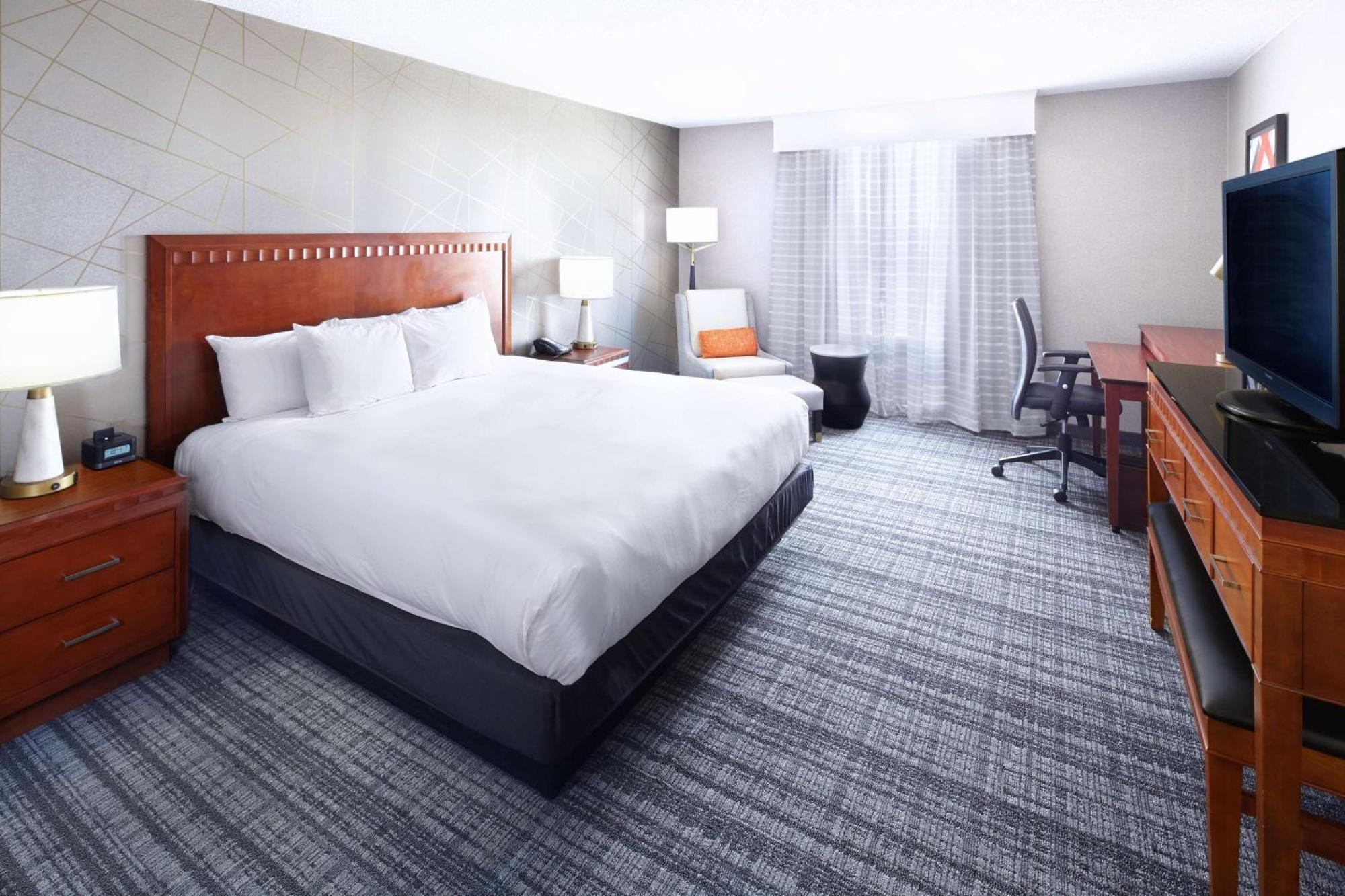Doubletree By Hilton Dallas Near The Galleria Εξωτερικό φωτογραφία